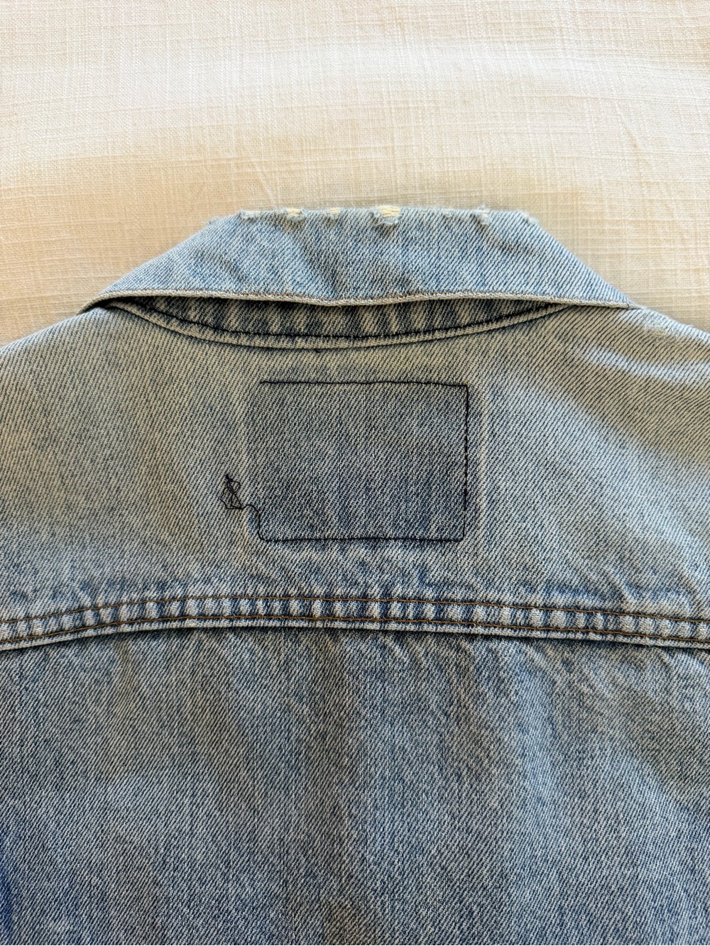 Vintage 1970/1980s Levi’s Type III Denim Jacket - Picture 8 of 16